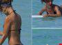 Rihanna hot alle Hawaii! Un perizoma da urlo per la nota cantante – Foto