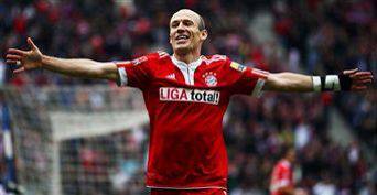 Calciomercato Inter, Moratti: “Sono affascinato da Robben e Forlan”