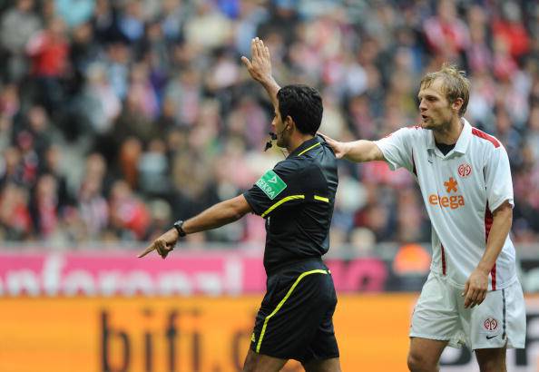 RESTRICTIONS / EMBARGO - ONLINE CLIENTS