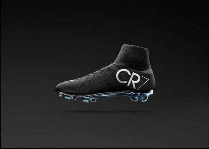 cristiano ronaldo scarpini 2