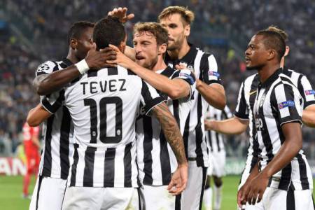 Juventus v Malmo FF - UEFA Champions League