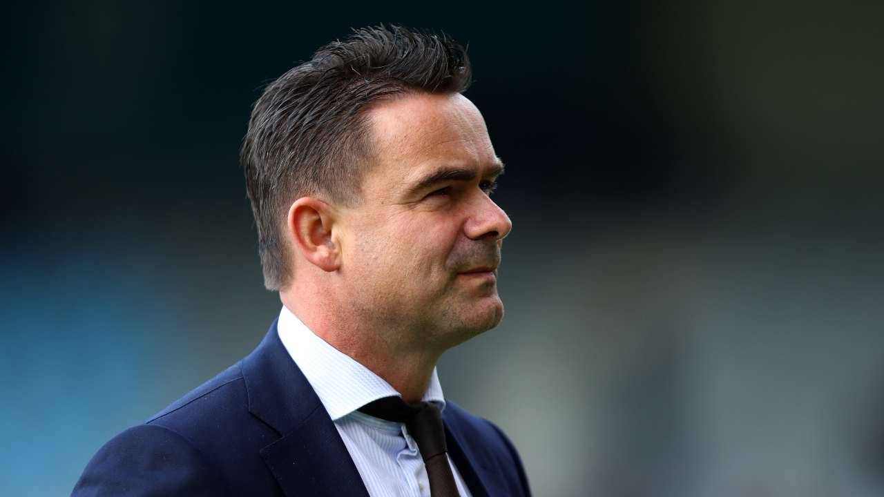 Overmars Newcastle Ziyech Milan