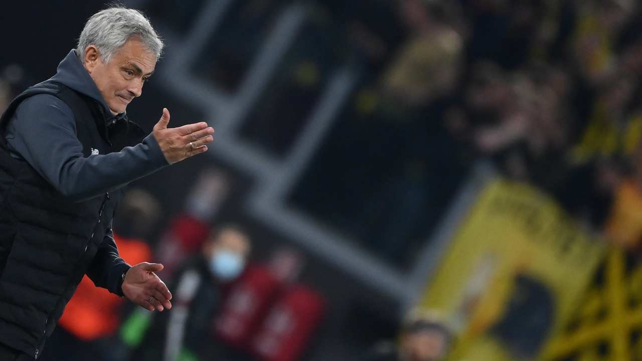 Mourinho Roma Reynolds Villar Kumbulla