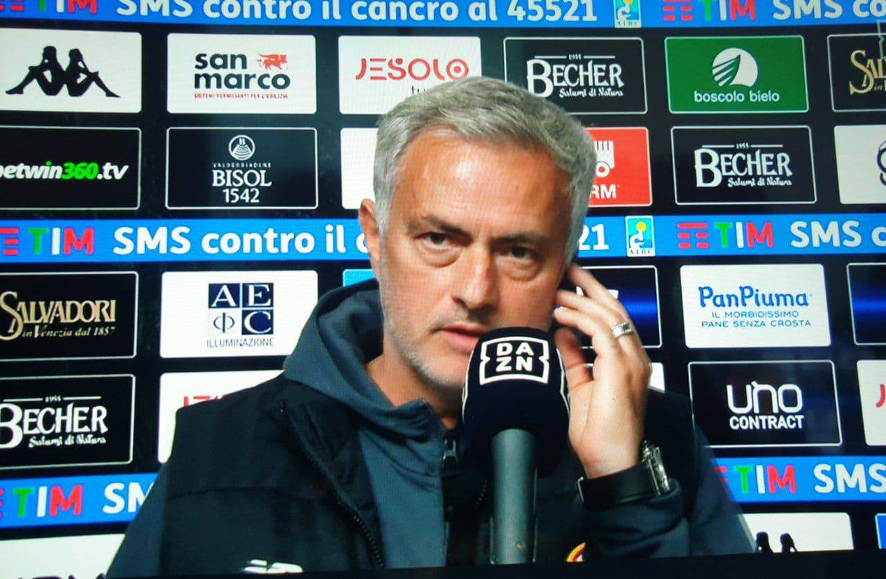 Mourinho: "Meglio stare zitti, non parlo" | La reazione dopo il Venezia