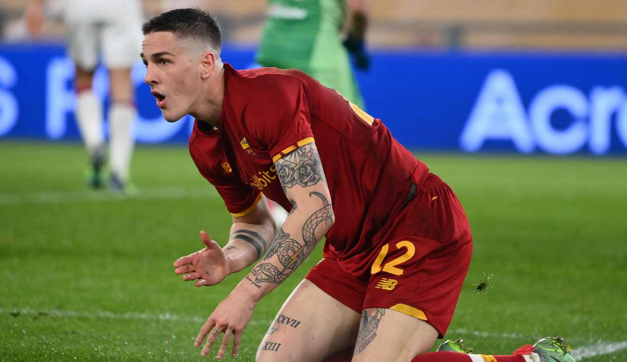 Nicolo Zaniolo a terra