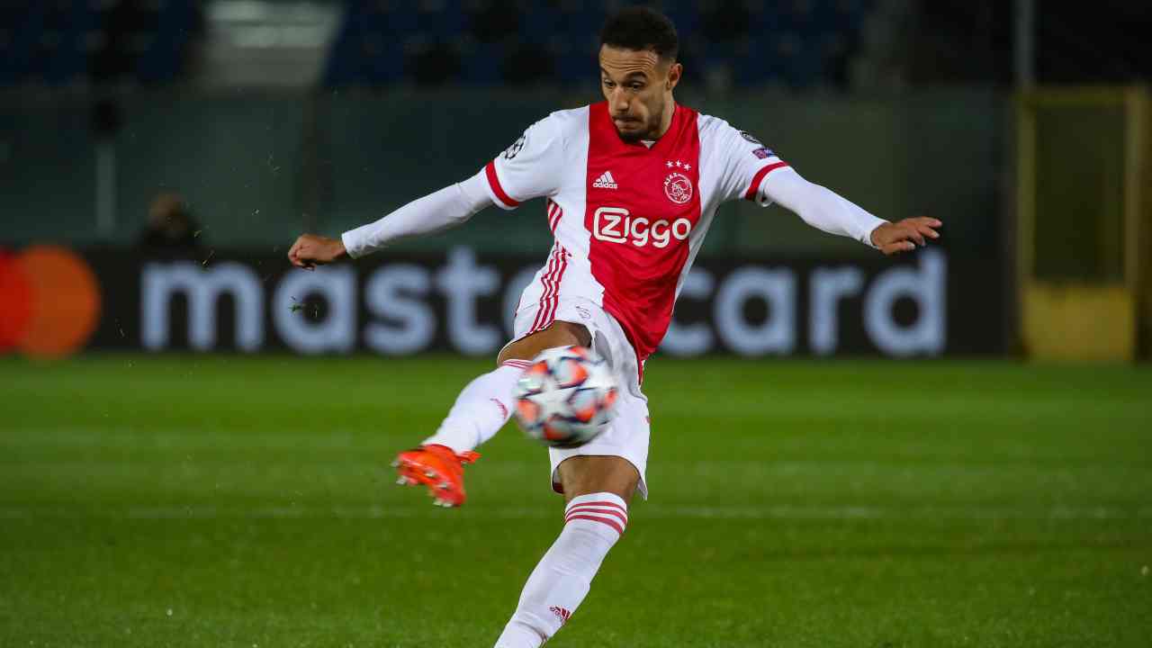 Mazraoui Milan Barcellona
