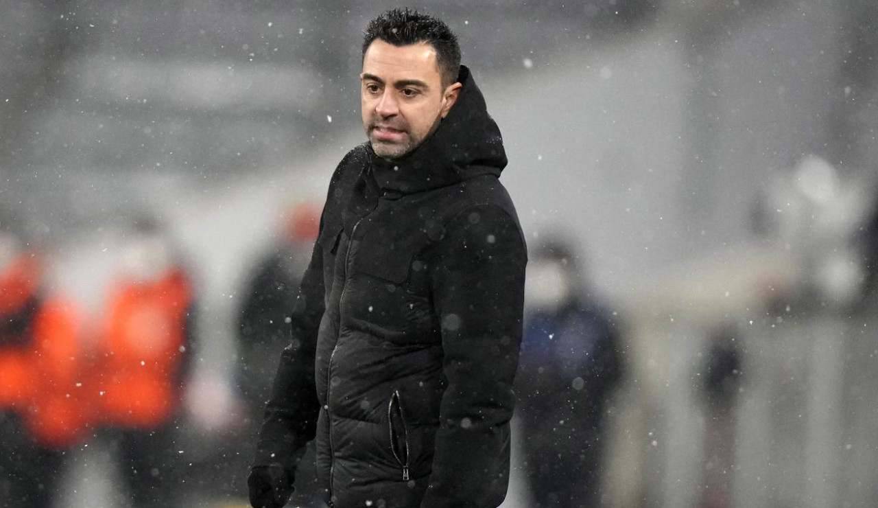 Xavi Hernandez osserva