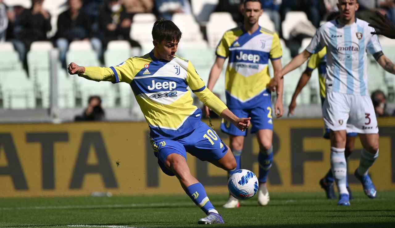 Paulo Dybala in azione