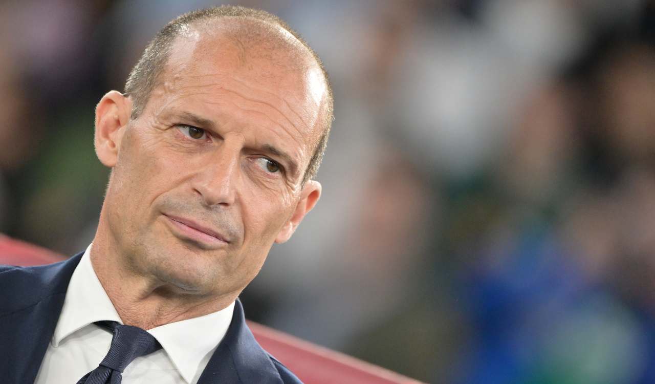 Juventus, bocciato il grande colpo: “Compri una figurina”