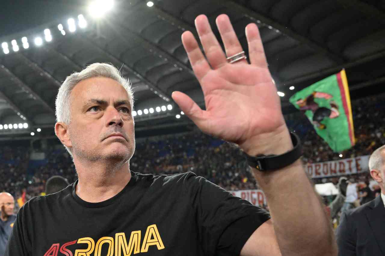Mourinho e l’addio alla Roma: notizia clamorosa