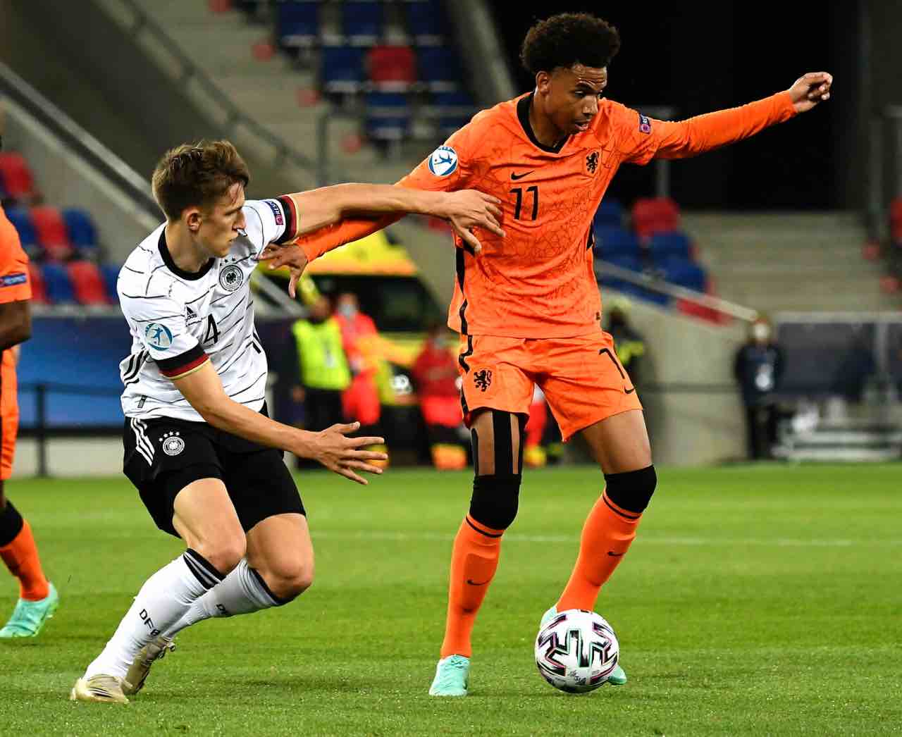 Stengs calciomercato Milan