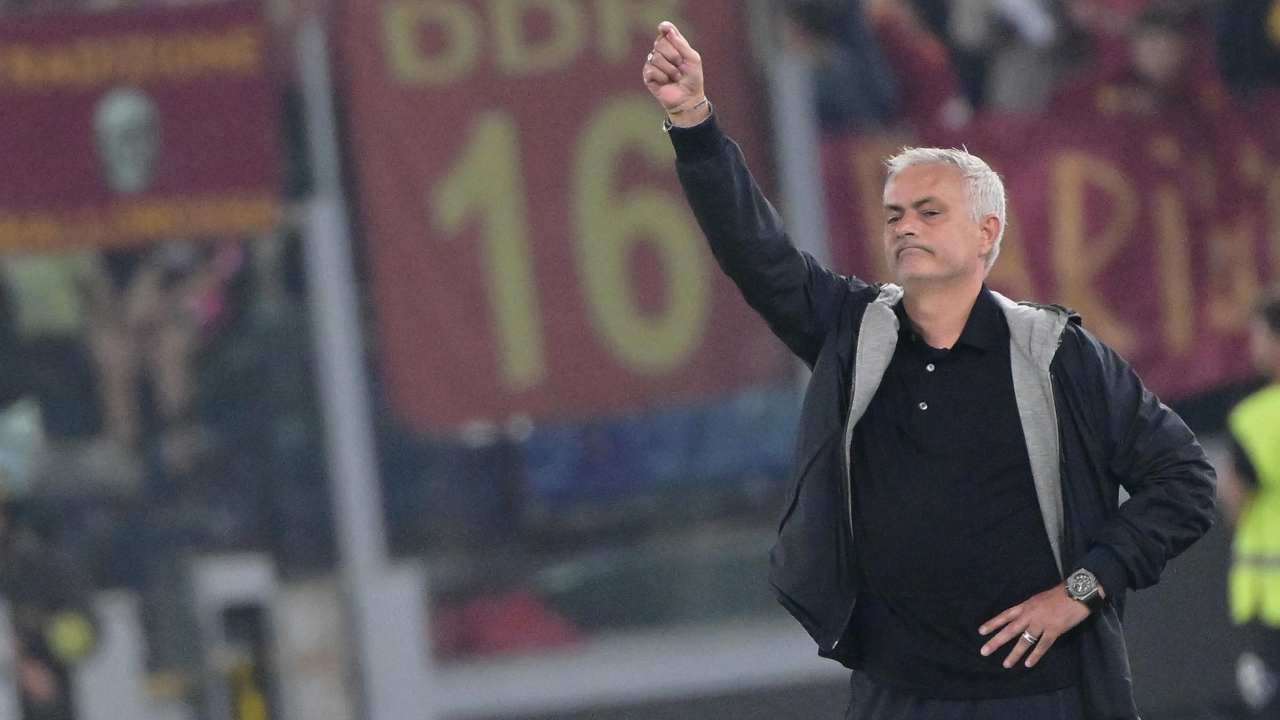 Mourinho sfida l'Inter: vuole la freccia di Allegri