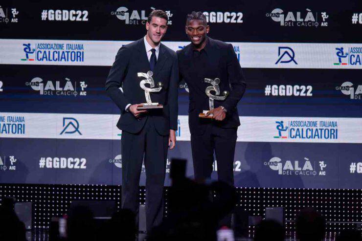 Leao insieme a Vlahovic, l'affare che scuote la Serie A