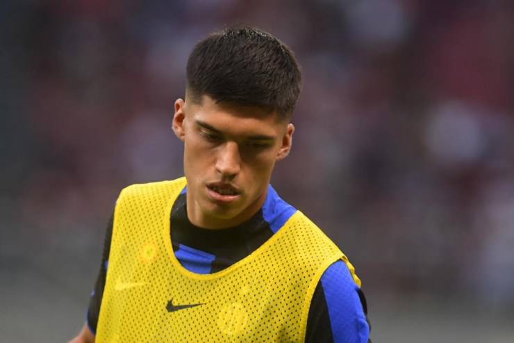 Joaquin Correa riscaldamento