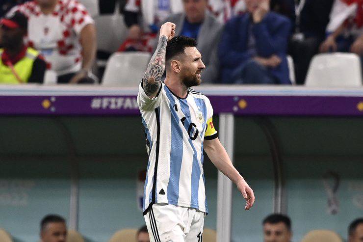 "Vergognoso": Adani scatena il caos, che frecciata in diretta