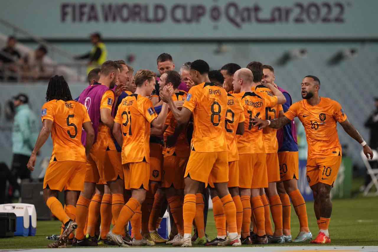 Olanda ai quarti di finale 