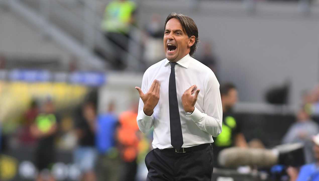 Simone INzaghi rischia di perdere Dumfries