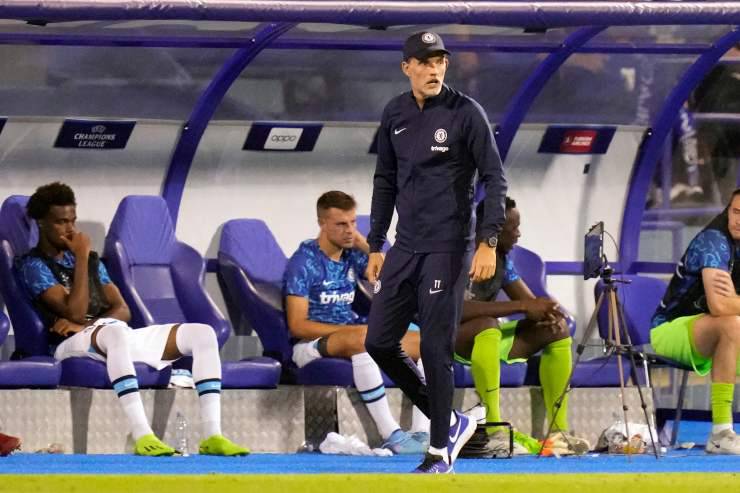 Thomas Tuchel in piedi