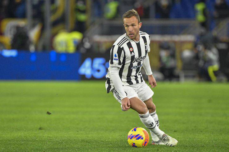 Arthur lascia la Juventus, idea Inter