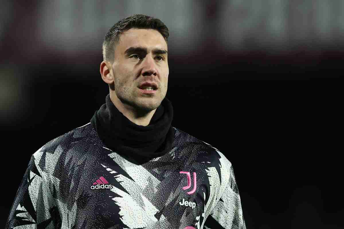 La Juventus pensa a Cherki per sostituire Vlahovic