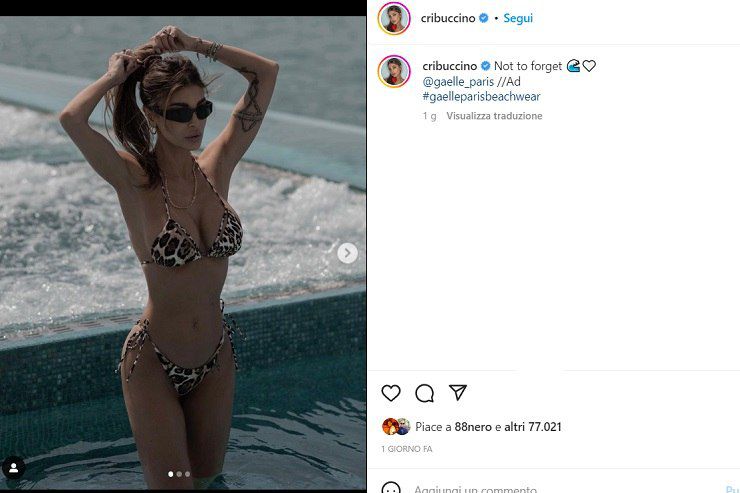 Cristina Buccino, il bikini è un filo