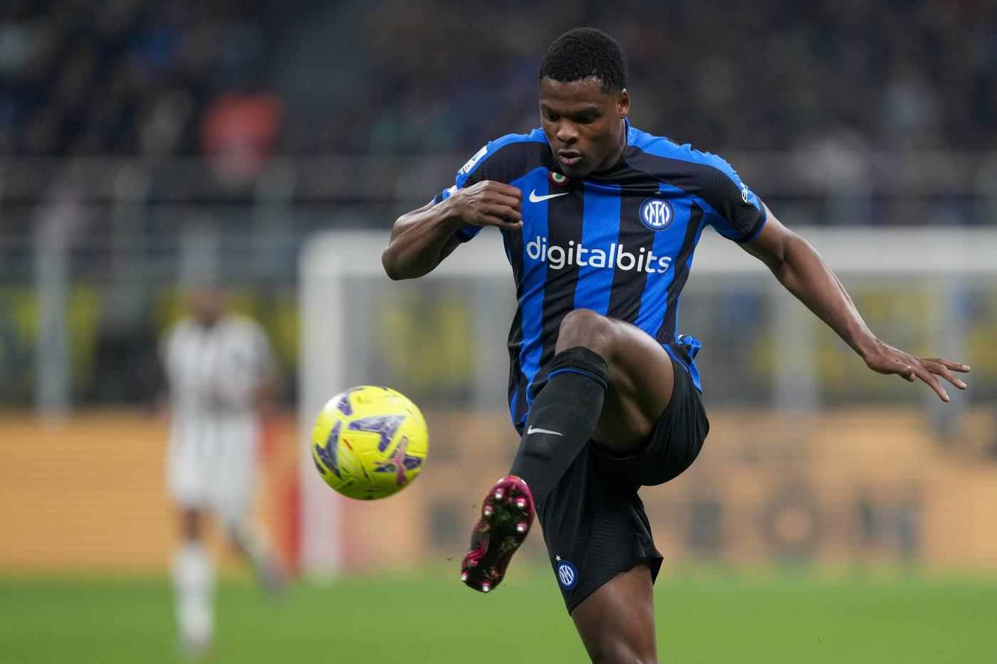 Denzel Dumfries cambia agente: c'è l'indizio per un suo approdo in Premier