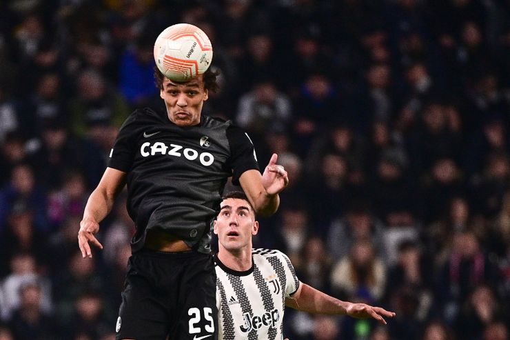 Il giocaotre del Friburgo, avversario della Juve in Europa League, è nel mirino di Inter e Milan