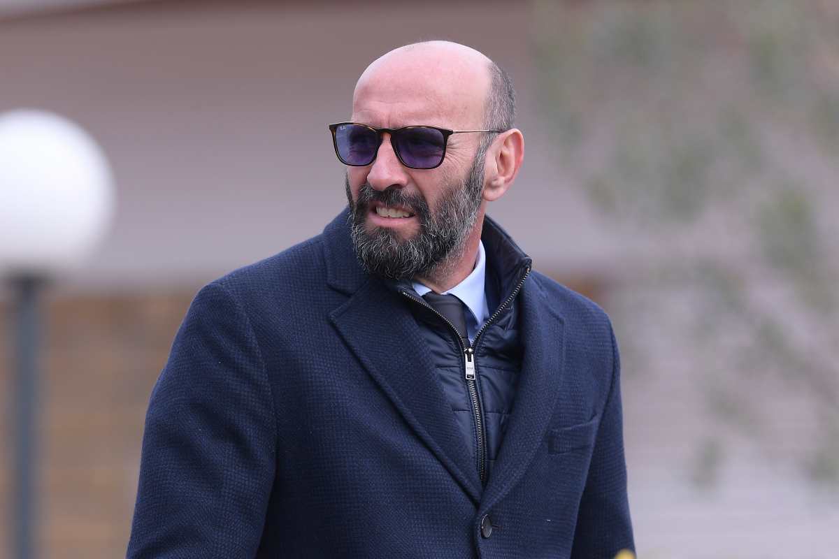 Monchi si prende de Vrij: gratis al Siviglia