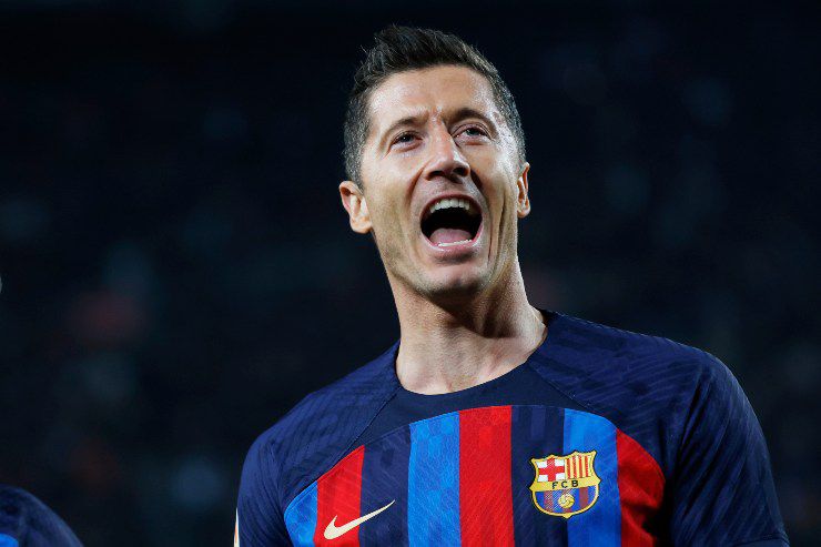Lewandowski scaricato dal Barcellona: Juve e Milan ci provano
