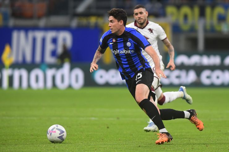 Inter, addio Bastoni: l'annuncio dell'agente