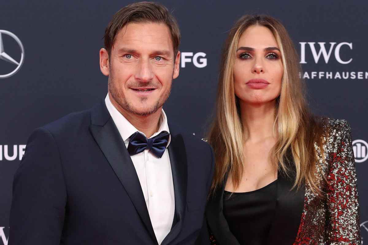 Francesco Totti e Ilary Blasi continua la guerra