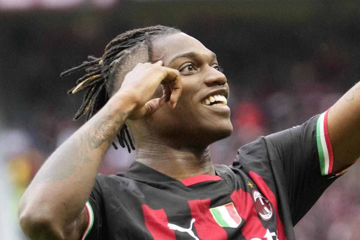 Calciomercato Milan Leao rinnovo 100 milioni