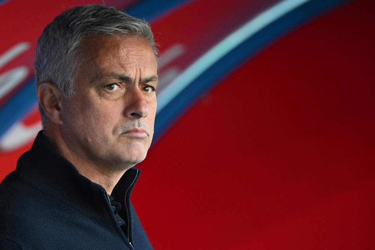 Mourinho e la Roma ai saluti