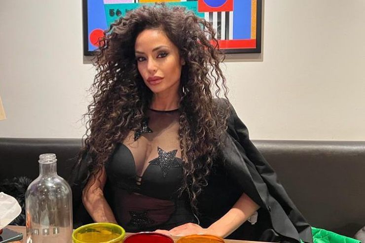 Raffaella Fico scollatura trasparente