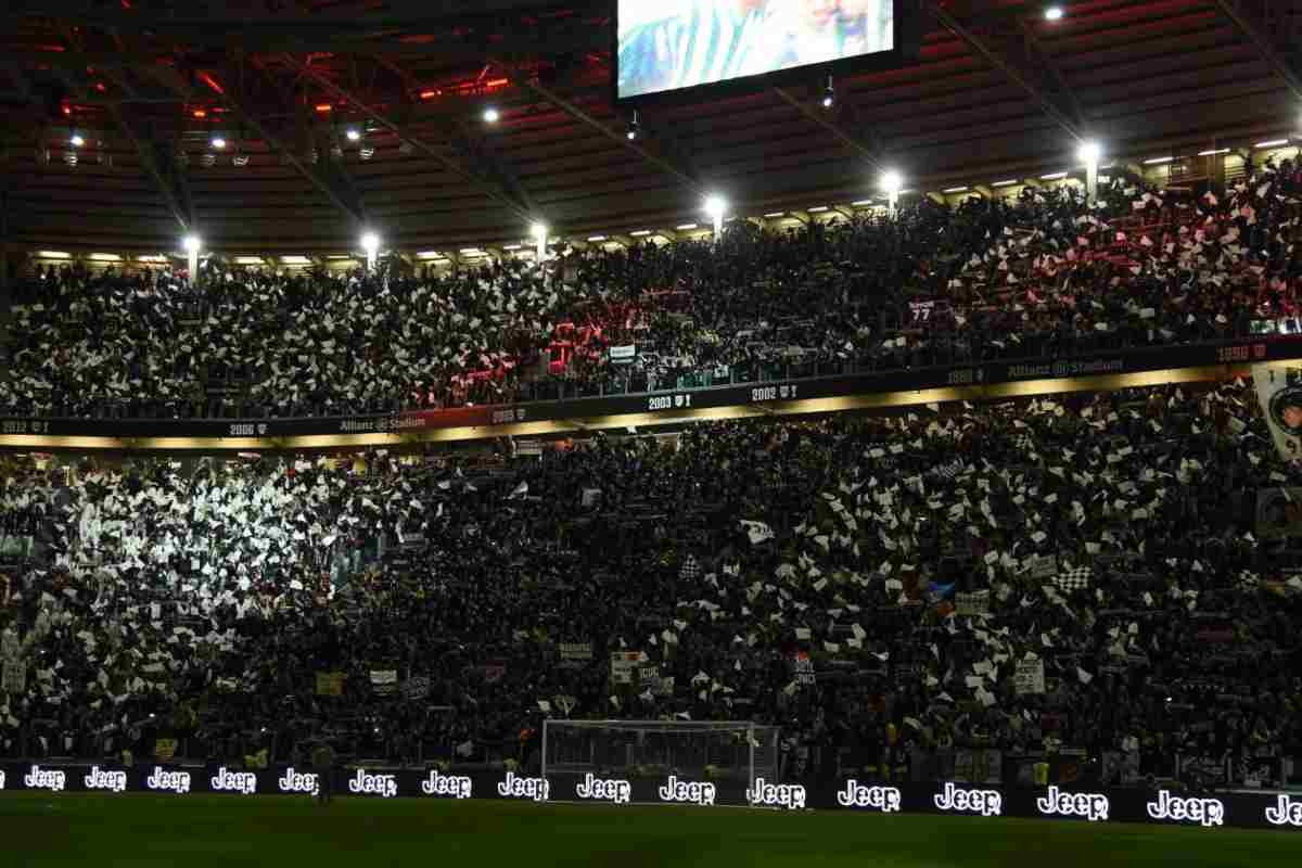 Juve, Stadio, Chiumiento