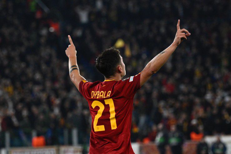 Mourinho trascina Dybala al PSG, addio Roma