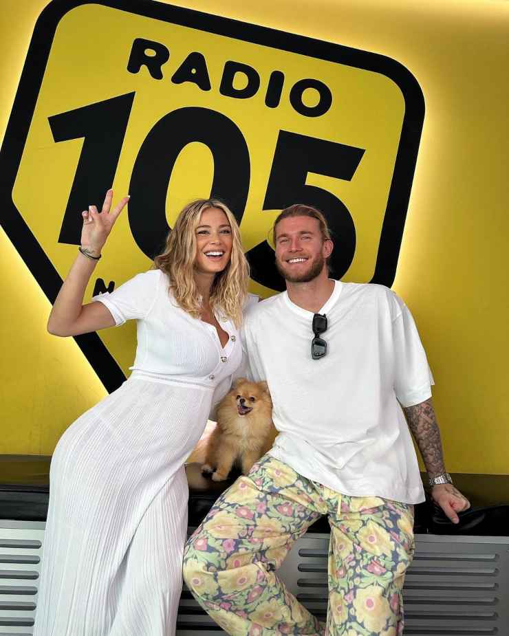 Diletta Leotta, il bottone salta: forme esplosive