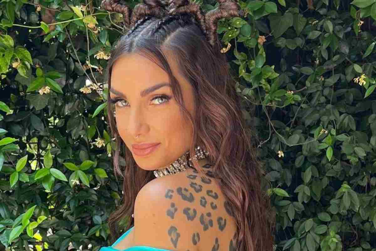 Il vestito mostra tutto: Elettra Lamborghini da urlo