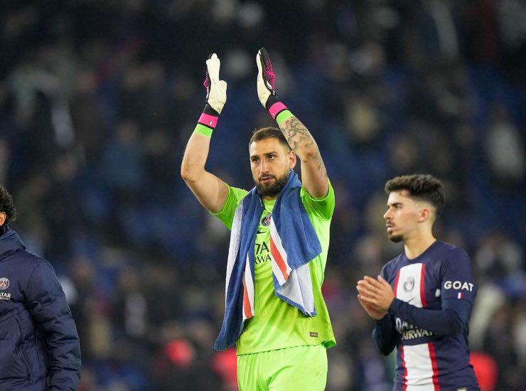 Donnarumma saluta il PSG