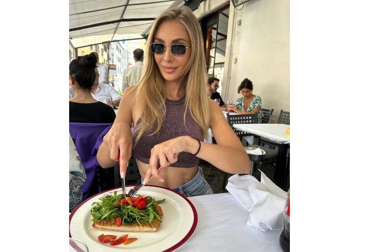 Laura Cremaschi top da urlo