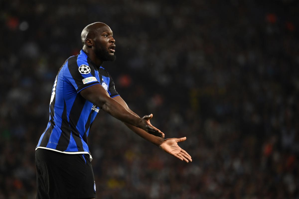 Inter, Lukaku disastroso in finale: la riflessione sul futuro