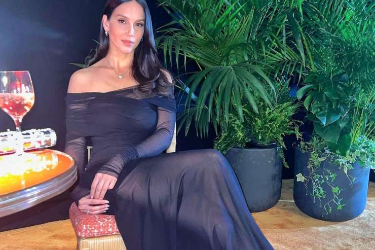 Paola Di Benedetto,che abito trasparente