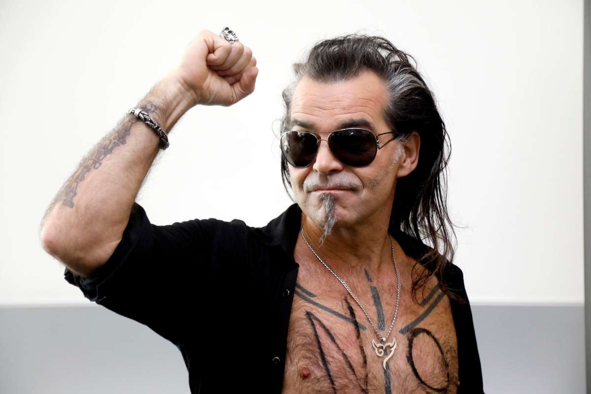 Piero Pelù contro Berlusconi