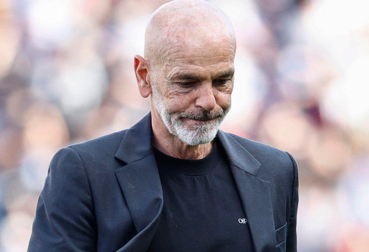 Attacco in diretta a Pioli