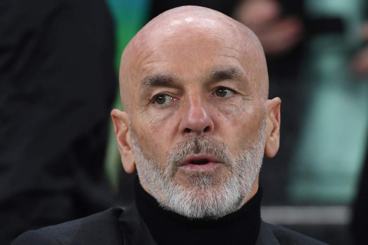 Attacco in diretta a Pioli 