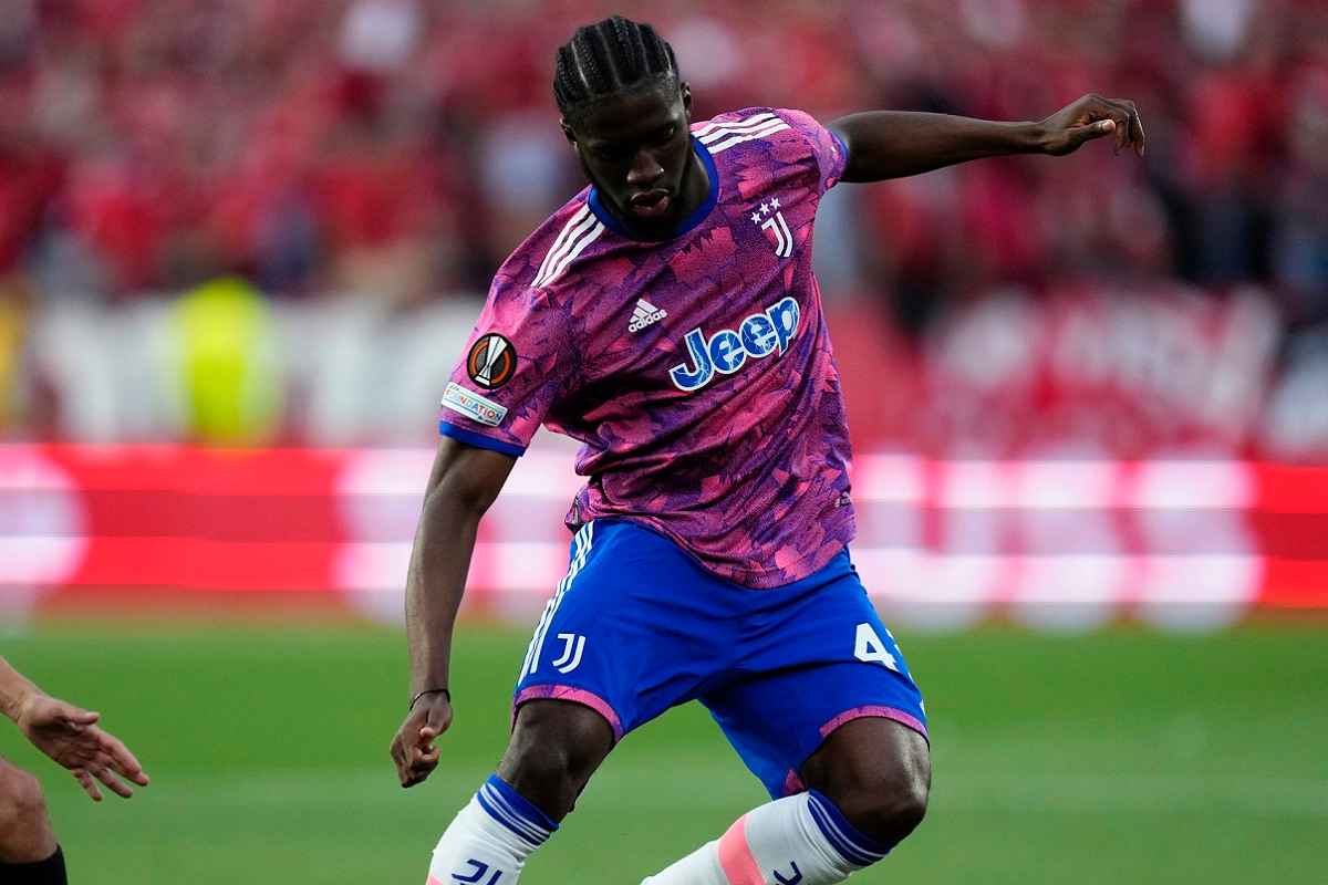 La Premier su un giovane della Juve