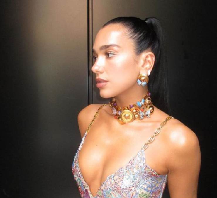 La Lipa lascia tutti attoniti