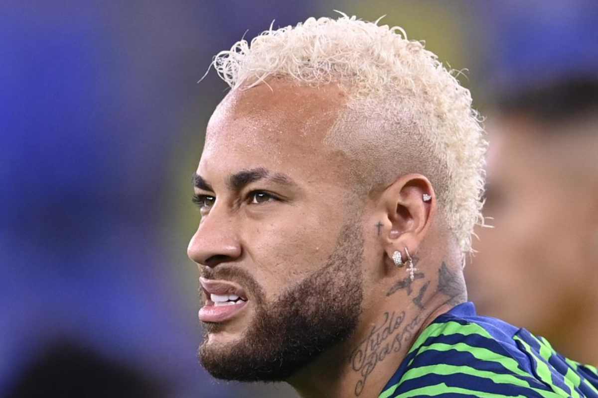 Neymar costruzione abusiva