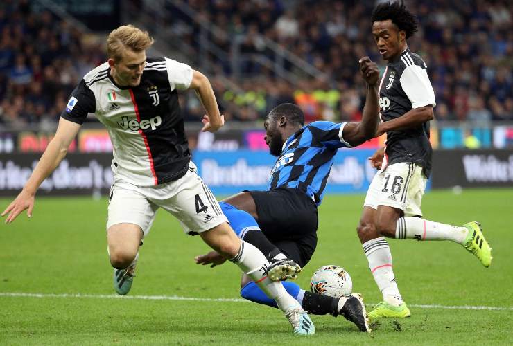 Lukaku Cuadrado si scambiano le maglie