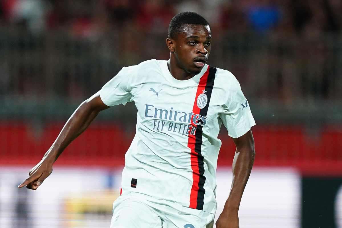 Calciomercato Milan Kalulu no cessione Pioli